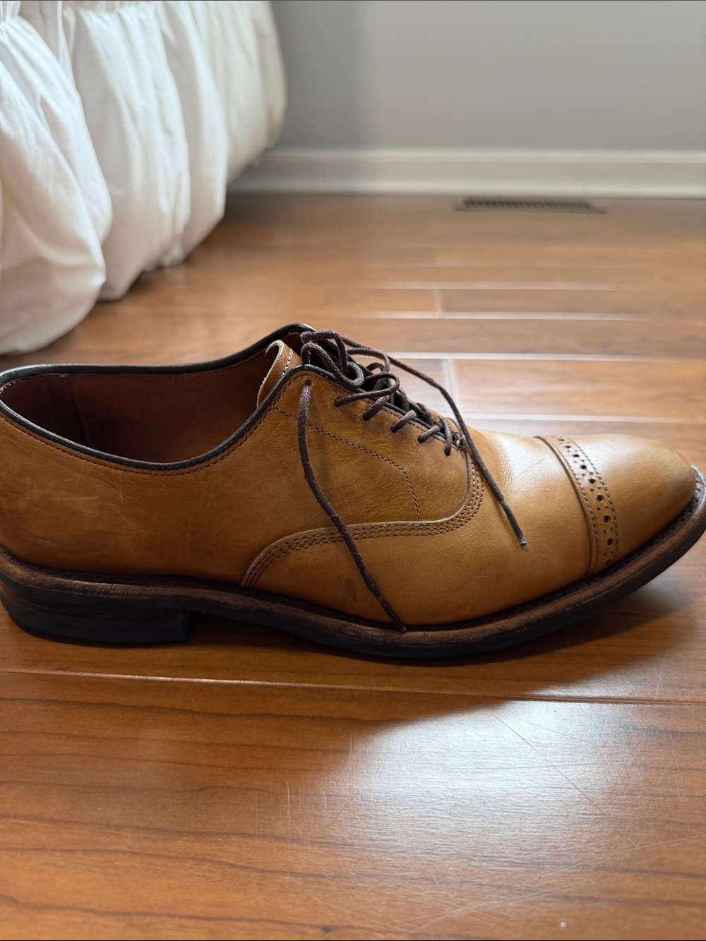 Allen Edmonds Tan Leather Cap-Toe Oxford with Brogue Detailing